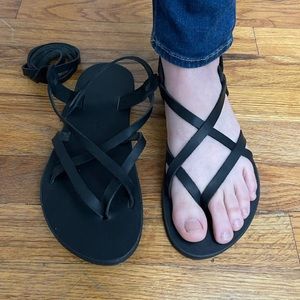 Black leather sandals made by LabooLeather